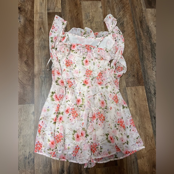 Dress - Picture 2 of 5